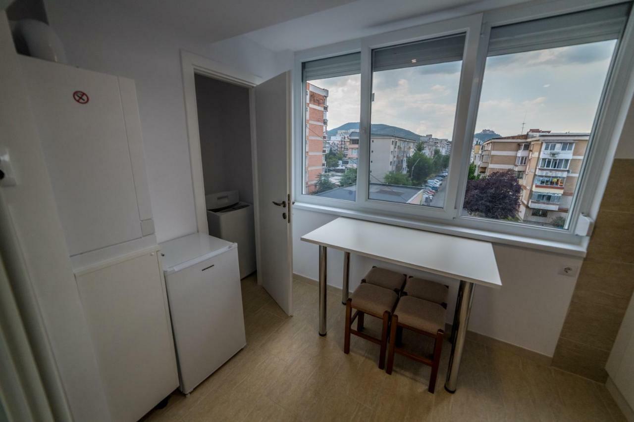 Apartament Sorina Maria Apartment Deva Bagian luar foto