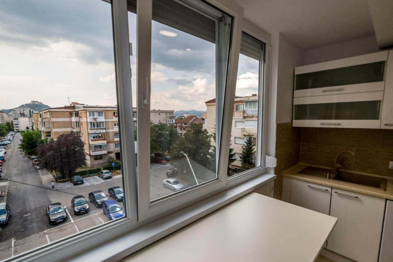 Apartament Sorina Maria Apartment Deva Bagian luar foto
