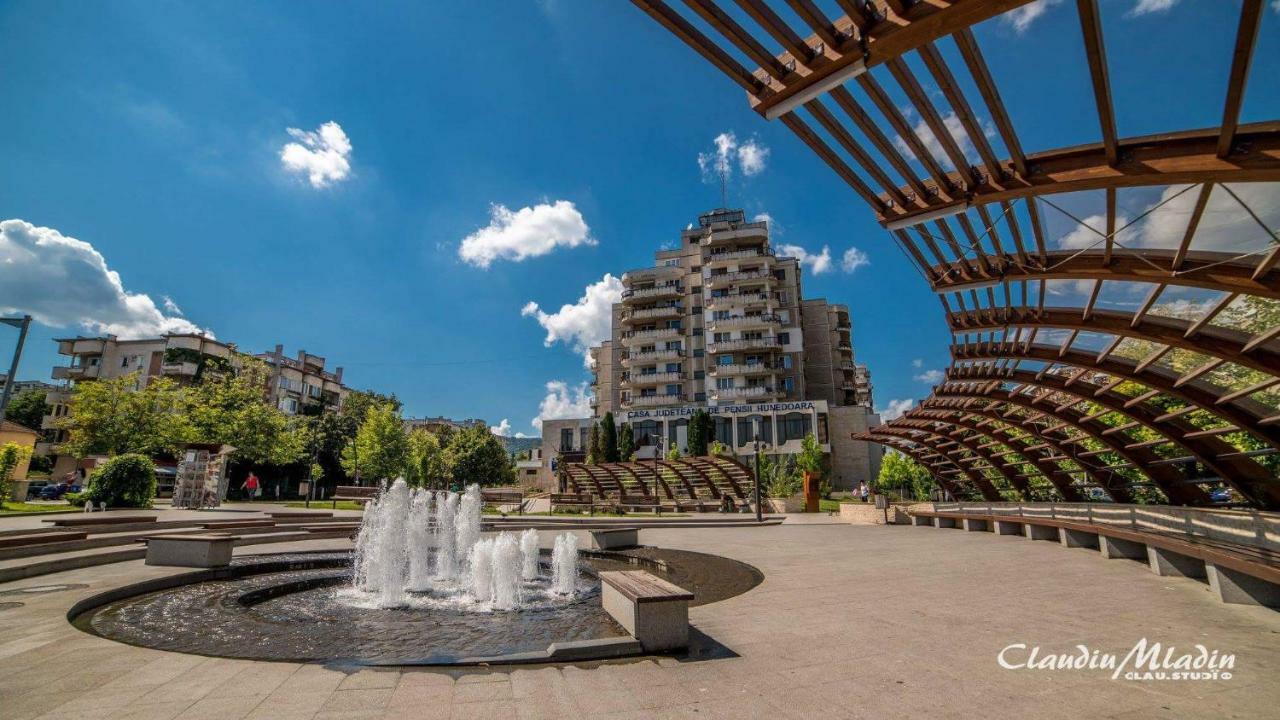 Apartament Sorina Maria Apartment Deva Bagian luar foto